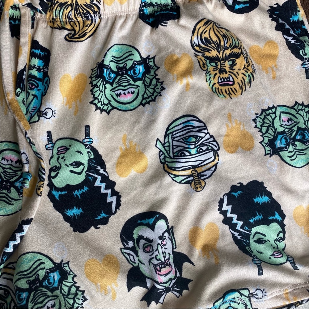 Halloween Classics Pajama Set - Multicolor L - Picture 3 of 6